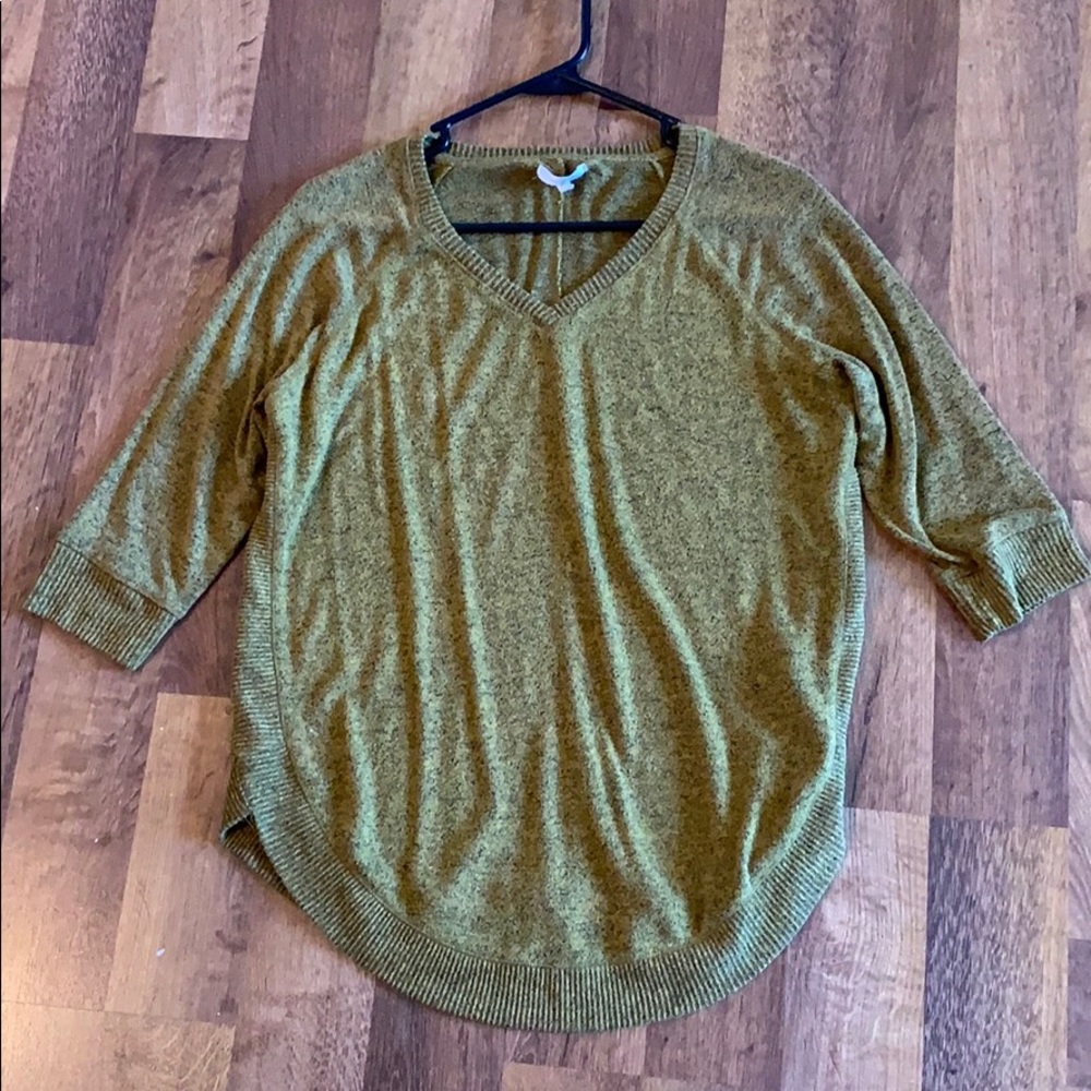 Size M 3/4 sleeve, Maurices top